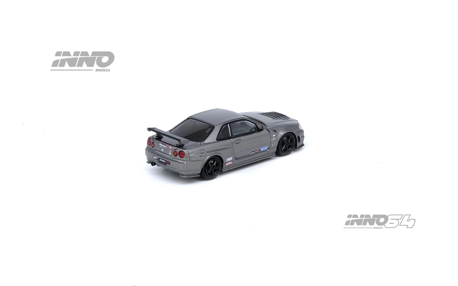 INNO64 1/64 GT-R (R34) OMORI FACTORY "CLUBMAN RACE SPEC" - Image 4